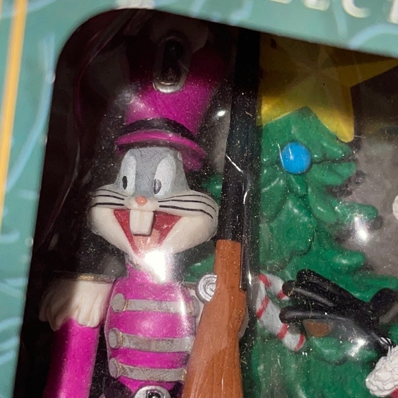 NIB Matrix Bugs Bunny and Daffy Duck Stocking Holder Collectible Looney Tunes - Picture 4 of 6